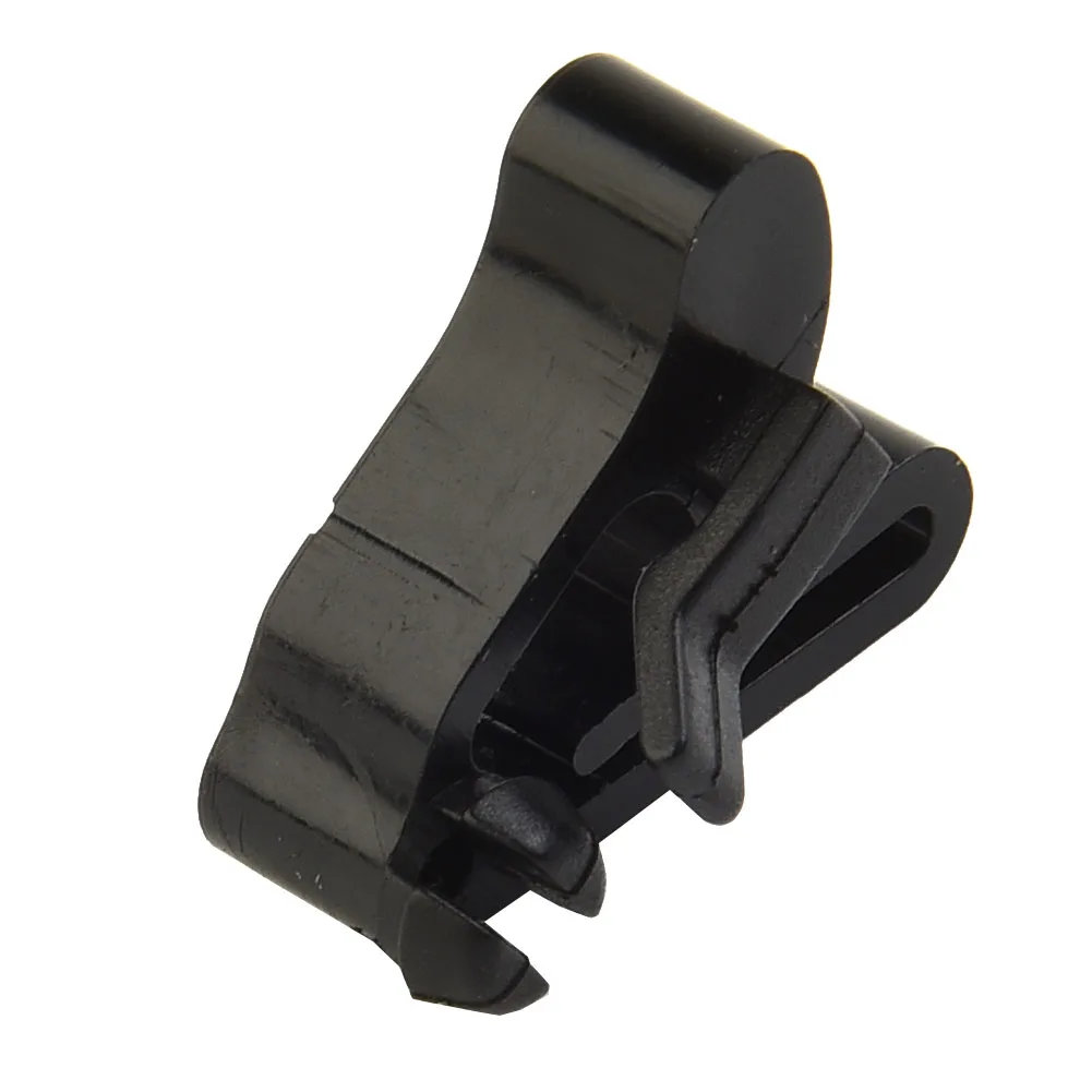 Car Fuel Tank Cover Latch Clip For Land Rover Discovery 2(1998-2004) Fittings Care Card Buckle Fuel Flap Latch RetaIining Clip
Car Fuel Tank Cover Latch Clip For Land Rover Discovery 2(1998-2004) Fittings Care Card Buckle Fuel Flap Latch RetaIining Clip