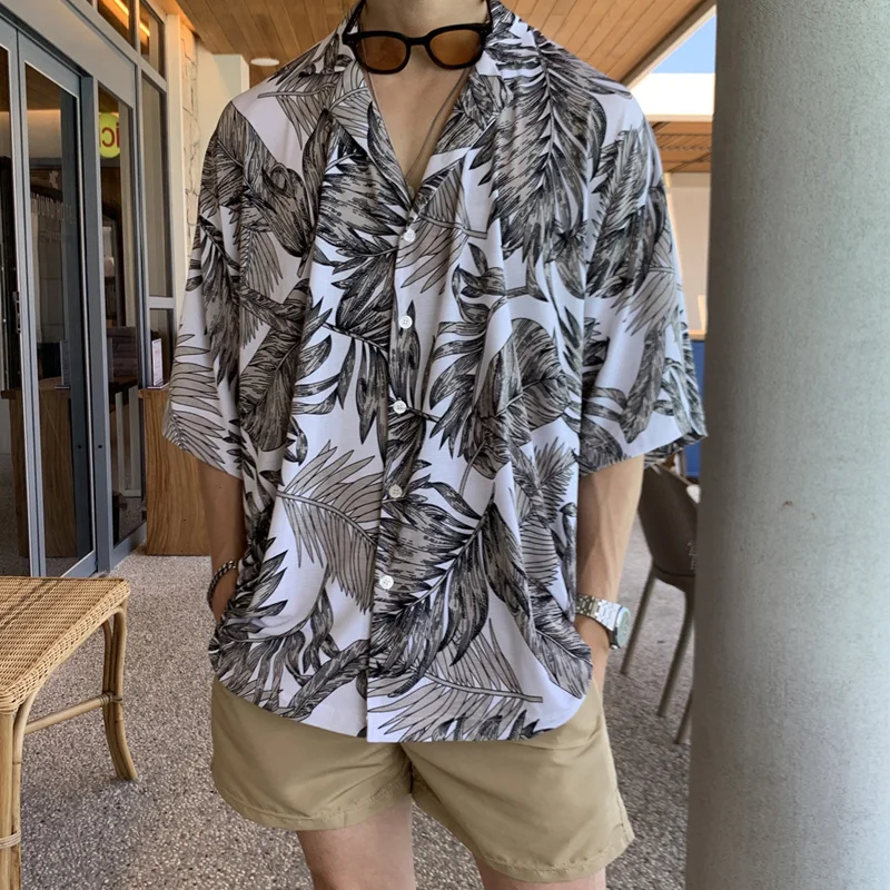 2023 Men's Print Short Sleeve Shirts Summer Beach Loose Clothing Male Single-breasted Casual Blouse for Men Plus Size Tops Y95
2023 Men's Print Short Sleeve Shirts Summer Beach Loose Clothing Male Single-breasted Casual Blouse for Men Plus Size Tops Y95