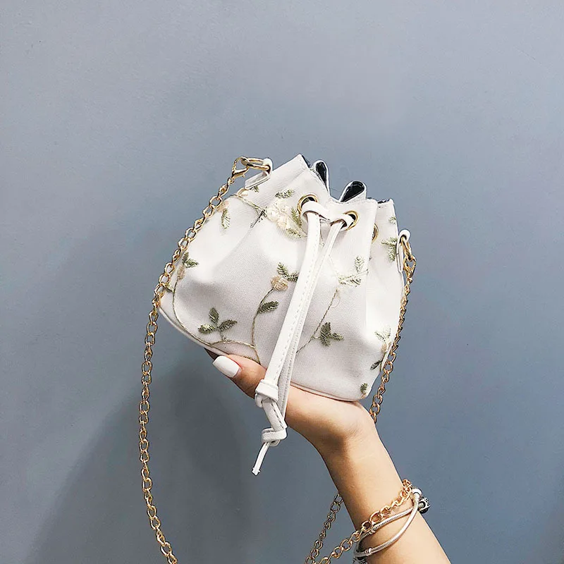Small Bag Female 2022 Summer New Trendy Korean Version Trend Messenger Bag Chain Shoulder Small Fresh Embroidered Bucket Bag
Small Bag Female 2022 Summer New Trendy Korean Version Trend Messenger Bag Chain Shoulder Small Fresh Embroidered Bucket Bag