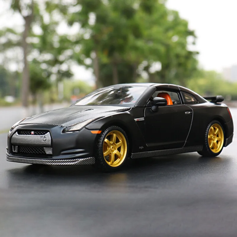 Maisto 1:24 Nissan GTR 2009 Modified Vehicle Alloy Car Model Diecasts & Toy Vehicles Collect Car Toy Boy Birthday gift
Maisto 1:24 Nissan GTR 2009 Modified Vehicle Alloy Car Model Diecasts & Toy Vehicles Collect Car Toy Boy Birthday gift