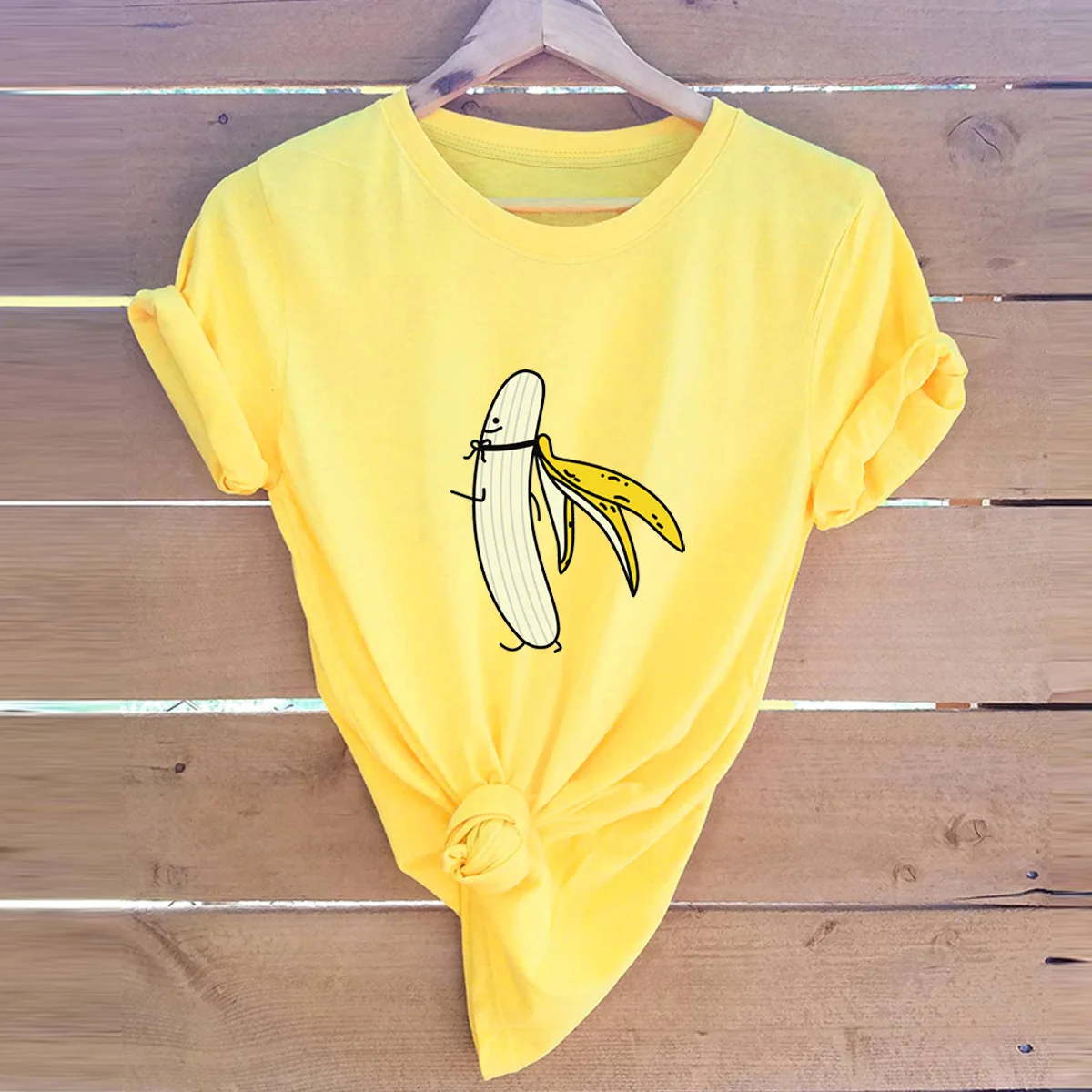 European and American women's t casual flying banana printing short sleeve women's T shirt fashion girl t shirt y2k accessories
European and American women's t casual flying banana printing short sleeve women's T shirt fashion girl t shirt y2k accessories
