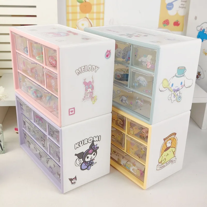 Sanrios Hellokittys My Melody Cinnamoroll Kuromi DIY наклейки аниме органайзер ящик Органайзер мини студенческий ювелирный шкаф подарок
Sanrios Hellokittys My Melody Cinnamoroll Kuromi DIY наклейки аниме органайзер ящик Органайзер мини студенческий ювелирный шкаф подарок