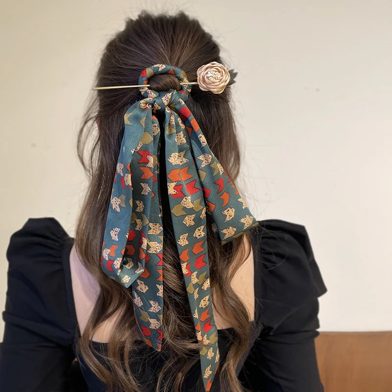 Vintage Chinese Style Cotton Floral Hair Stick Elegant Temperament Bowknot Headwear Women's Modeling Tools Hair Accessories
Vintage Chinese Style Cotton Floral Hair Stick Elegant Temperament Bowknot Headwear Women's Modeling Tools Hair Accessories
