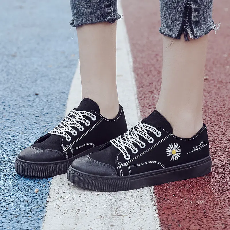Fashion Flat Shoes Women New Insulzzang All-match Women Casual Sneakers Daisy Korean Student Women Flats
Fashion Flat Shoes Women New Insulzzang All-match Women Casual Sneakers Daisy Korean Student Women Flats