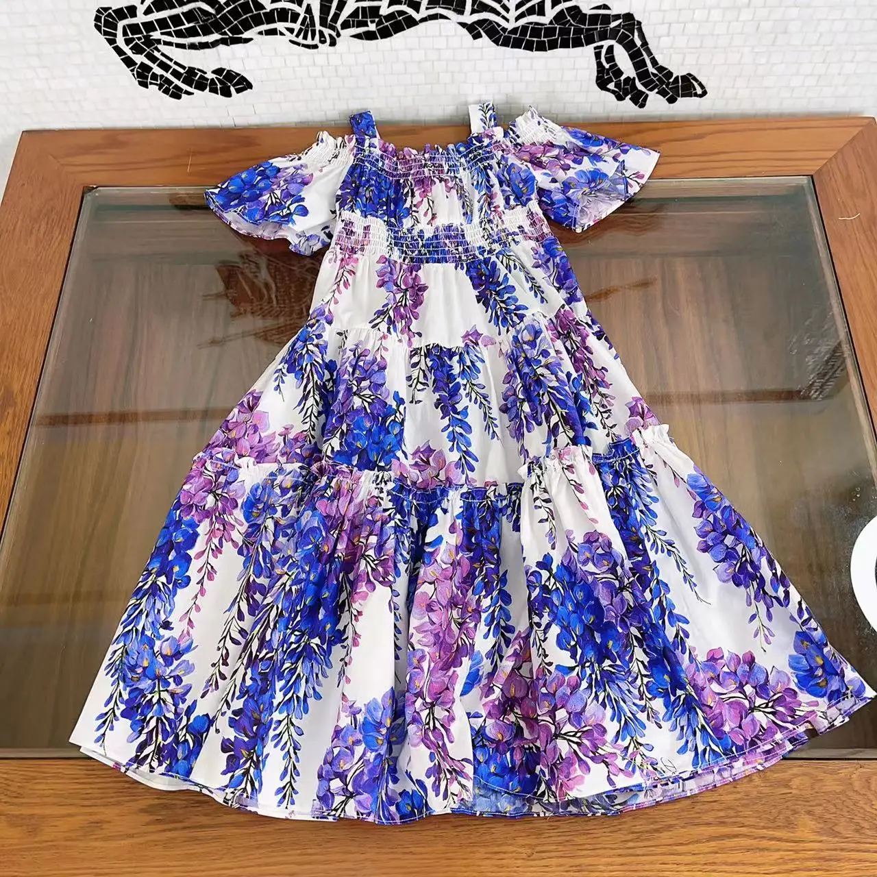 Premium Custom 2023 Fashion Girls' Off Shoulder Strap Violet Design Sweet Princess Dress
Premium Custom 2023 Fashion Girls' Off Shoulder Strap Violet Design Sweet Princess Dress