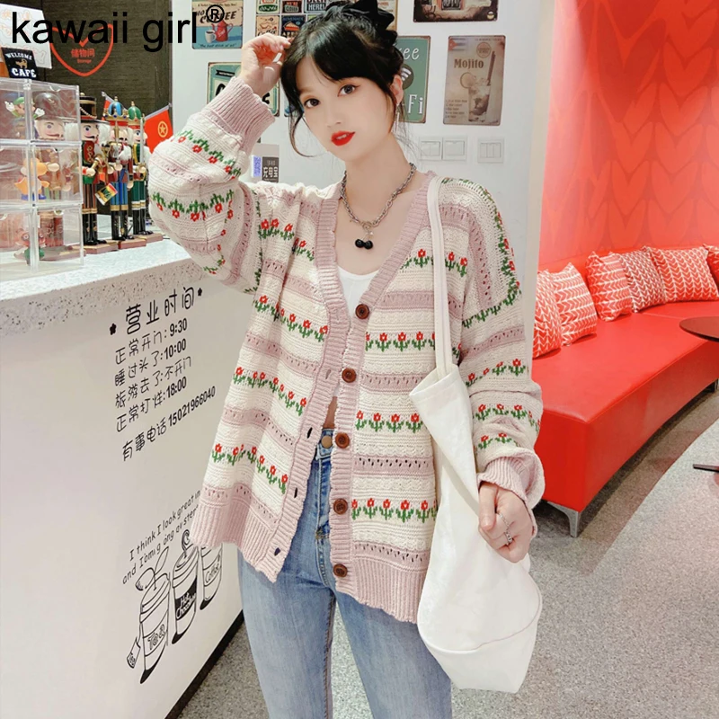 Korea Temperament Lace Elegant Striped Small Flowers Fashion Autumn Wool Knitted Cardigan Top Women V-Neck Loose Sweater Coat
Korea Temperament Lace Elegant Striped Small Flowers Fashion Autumn Wool Knitted Cardigan Top Women V-Neck Loose Sweater Coat