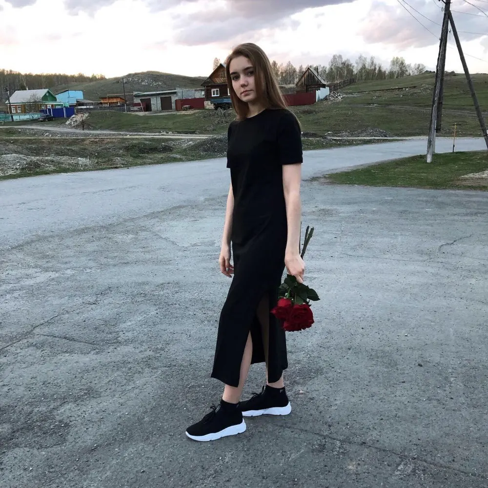 Summer Long Dress Women's Dresses Solid Short Cotton Sleeve Spilt Long Midi Dress Fashion Sundress Female Clothing
Summer Long Dress Women's Dresses Solid Short Cotton Sleeve Spilt Long Midi Dress Fashion Sundress Female Clothing