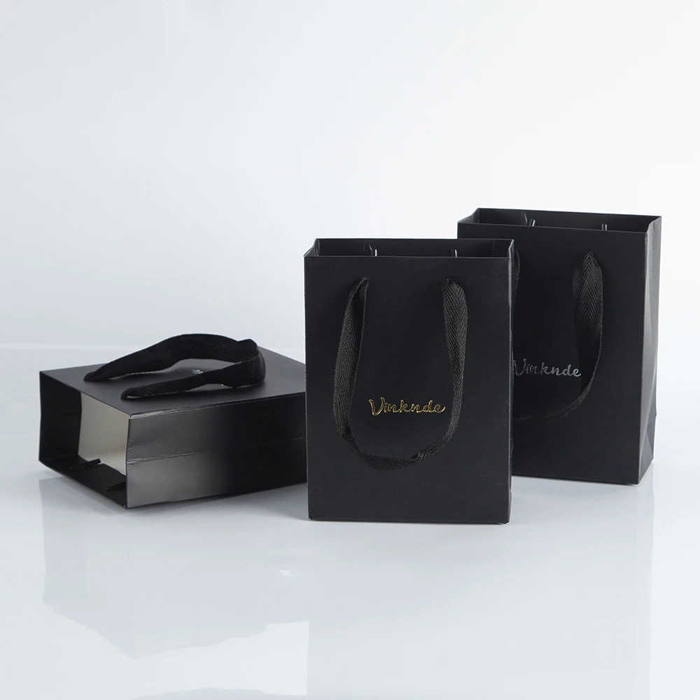 24 Luxury Black Paper Gift Bag Custom Logo Print Paper Tote Packing Bag For Gift With Ribbon Handle Jewelry Box Packaging Bags
24 Luxury Black Paper Gift Bag Custom Logo Print Paper Tote Packing Bag For Gift With Ribbon Handle Jewelry Box Packaging Bags