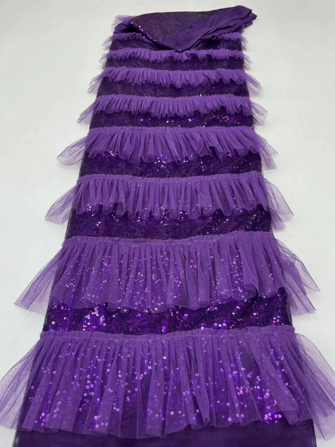 2023 New Arrival Luxury purpleSequin Lace Fabric African High Quality France Tulle Fabric French For Bride Dress Sewing
2023 New Arrival Luxury purpleSequin Lace Fabric African High Quality France Tulle Fabric French For Bride Dress Sewing