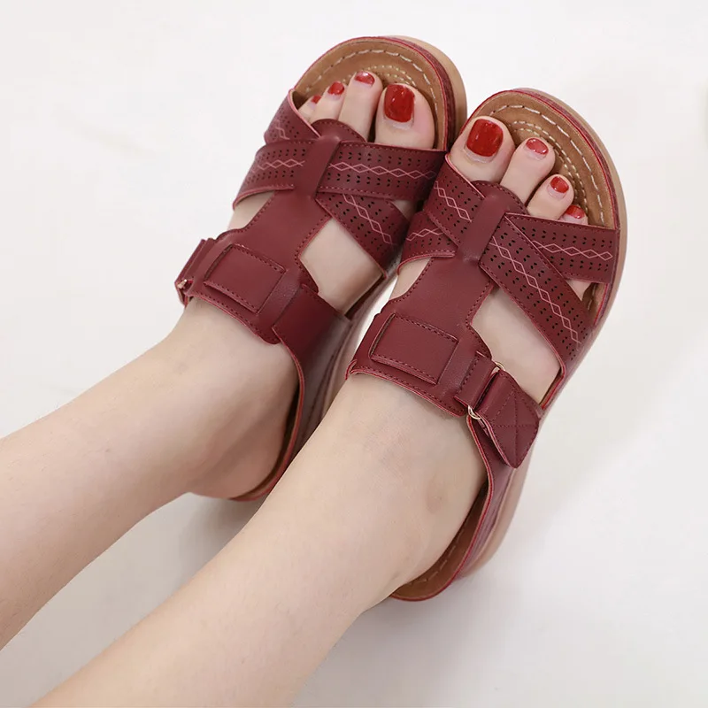 Women Shoe Sandal Designer Shoe Wedge Open Toe Soft Orthopedic Low Heels Luxury Slipper Platform 35-42
Women Shoe Sandal Designer Shoe Wedge Open Toe Soft Orthopedic Low Heels Luxury Slipper Platform 35-42