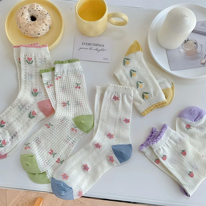 Socks female thin style small floral mesh breathable medium tube socks ins Japanese sweet cute girl summer socks
Socks female thin style small floral mesh breathable medium tube socks ins Japanese sweet cute girl summer socks