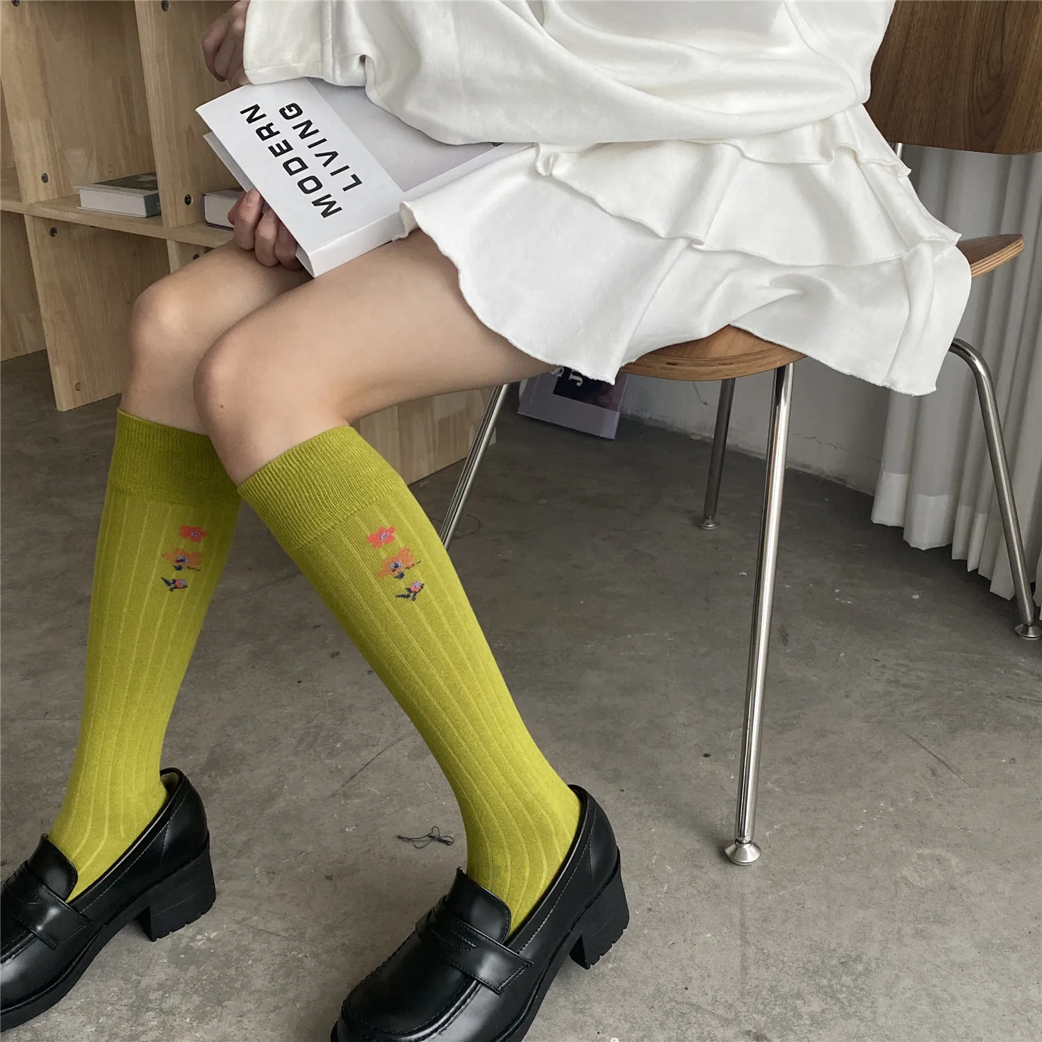 Женские носки до середины икры высокие носки Harajuku Jk Lolita чулки кружевные чулки японские длинные белые носки до колена
Женские носки до середины икры высокие носки Harajuku Jk Lolita чулки кружевные чулки японские длинные белые носки до колена