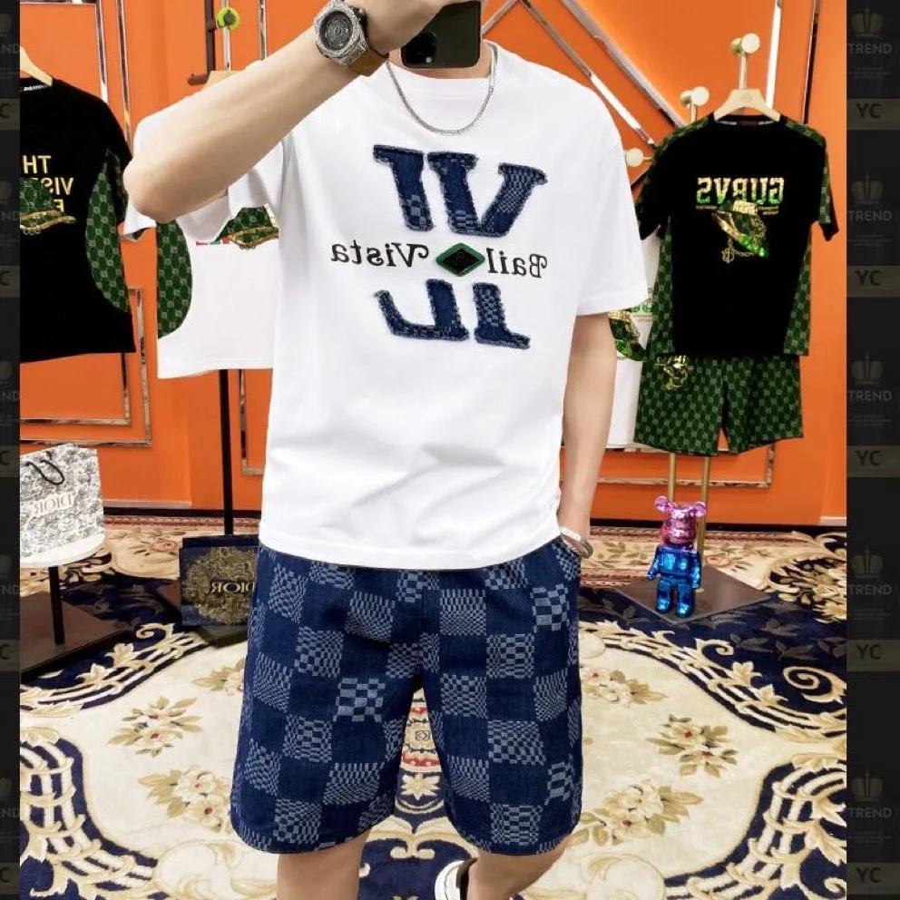 Summer Men's Ice Silk Screen Flower Set Trend Loose Fashion Casual Round Neck Short Sleeve Slim Five Short Pants Two-Piece Set
Summer Men's Ice Silk Screen Flower Set Trend Loose Fashion Casual Round Neck Short Sleeve Slim Five Short Pants Two-Piece Set