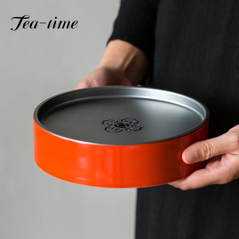 Luxury Coral Red Glaze Round Tea Pot Bearing Household Small Ceramic Dry Brewing Table Teapot Base Tin Cover Water Storage Palte 
Luxury Coral Red Glaze Round Tea Pot Bearing Household Small Ceramic Dry Brewing Table Teapot Base Tin Cover Water Storage Palte