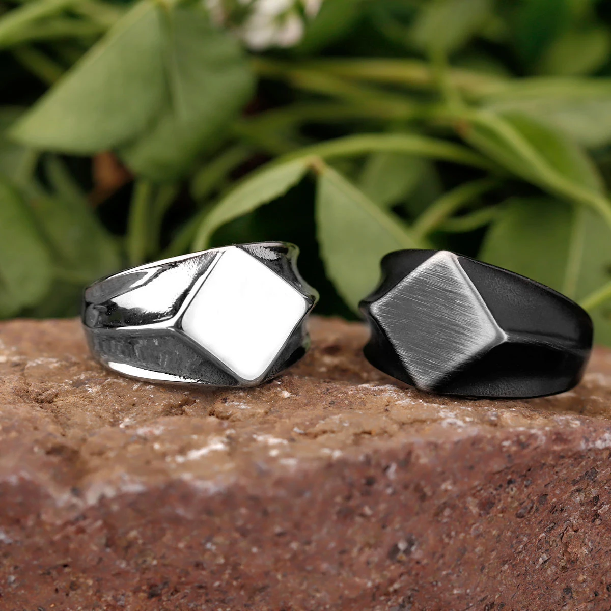 Vintage Round Arc Simple Ring Men's Stainless Steel Polygonal Hip-hop Punk Biker Ring Fashion Charm Male Jewelry Gifts Wholesale
Vintage Round Arc Simple Ring Men's Stainless Steel Polygonal Hip-hop Punk Biker Ring Fashion Charm Male Jewelry Gifts Wholesale