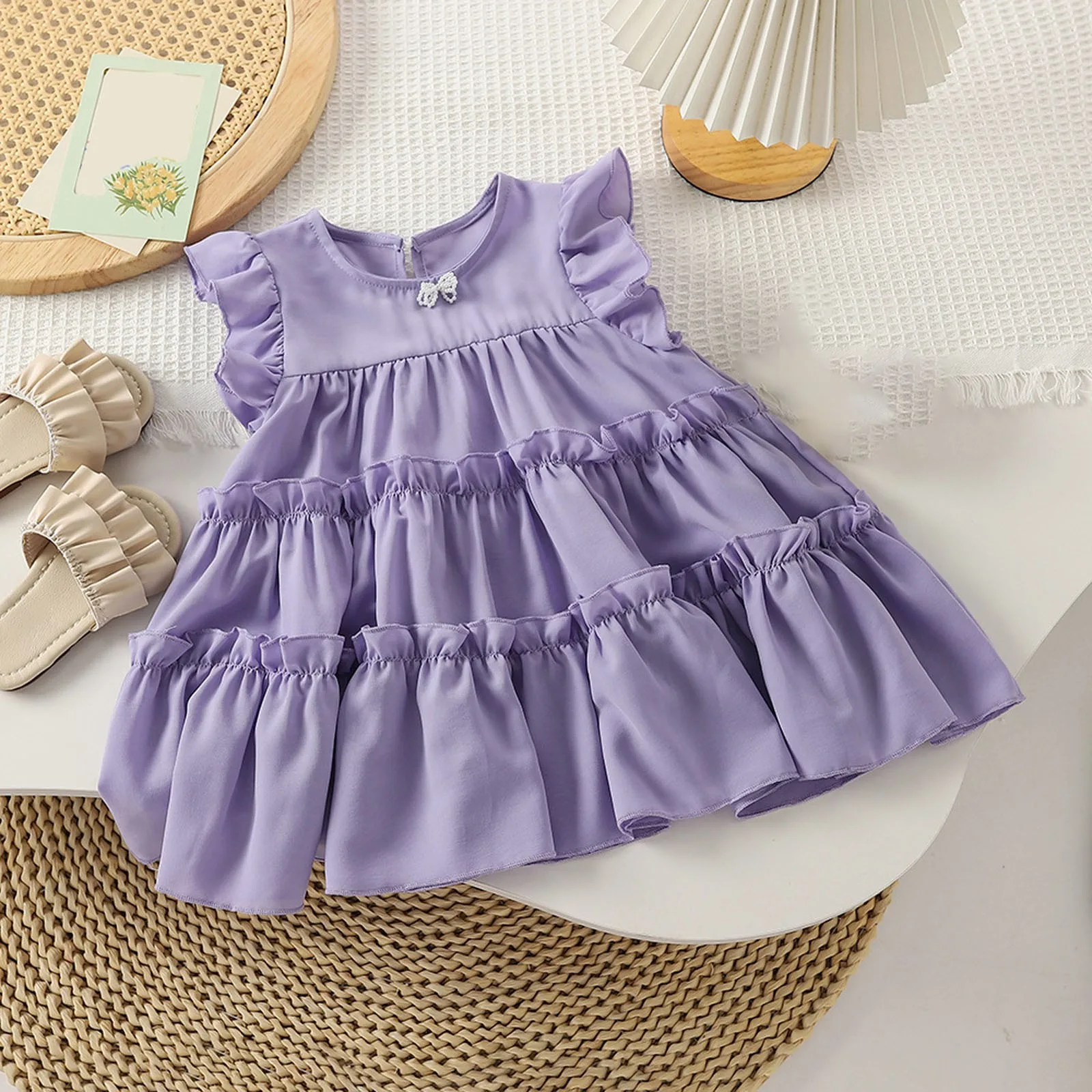 Детское однотонное платье для девочек, модное вечернее платье принцессы с кружевными рукавами и оборками, Летний Детский сарафан, танцевал...
Детское однотонное платье для девочек, модное вечернее платье принцессы с кружевными рукавами и оборками, Летний Детский сарафан, танцевал...