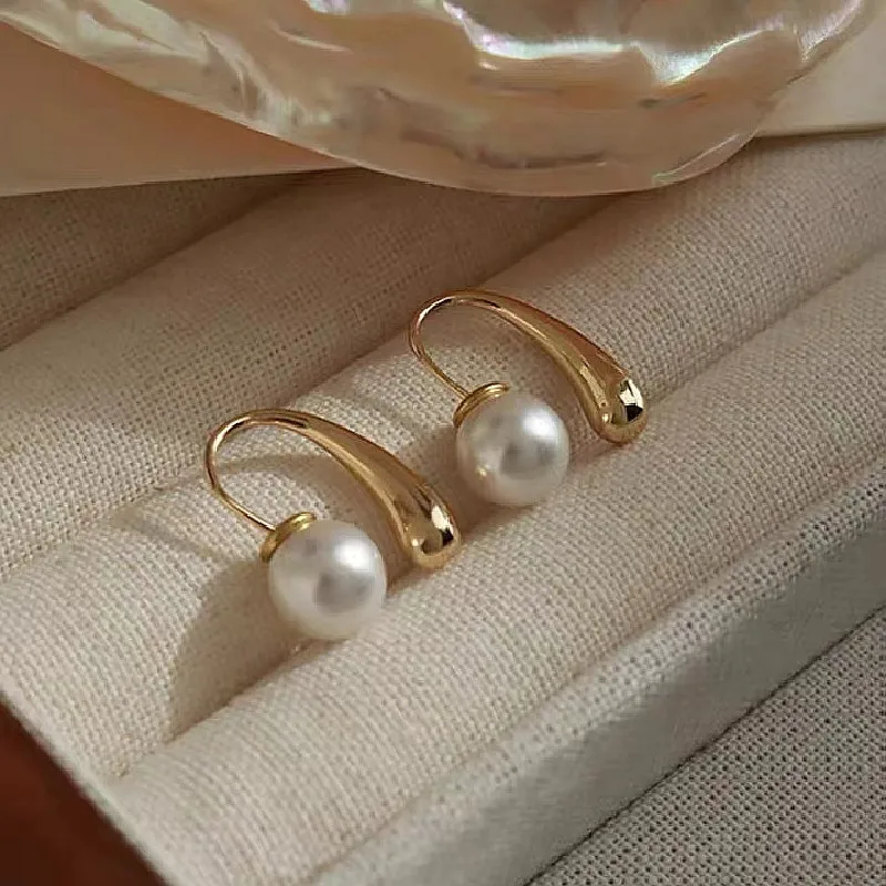 French Baroque Simple Water Drop Pearl Earrings Fresh, Elegant and Exquisite One Two Wear Removable Earhook Earrings 
French Baroque Simple Water Drop Pearl Earrings Fresh, Elegant and Exquisite One Two Wear Removable Earhook Earrings