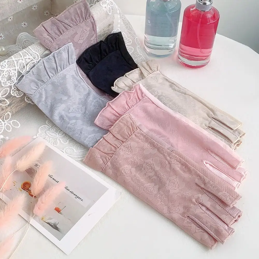 Lace Driving Gloves Anti-UV Thin Flowers Half Finger Gloves Elasticity Cotton Sunscreen Mittens Gift
Lace Driving Gloves Anti-UV Thin Flowers Half Finger Gloves Elasticity Cotton Sunscreen Mittens Gift