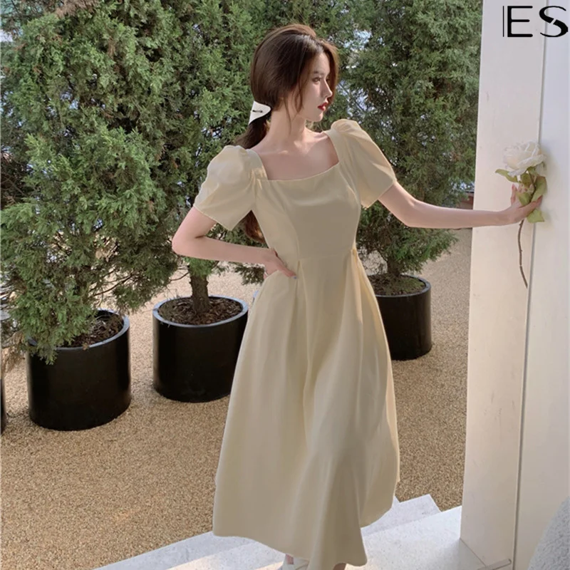 ES Dress waist closed summer French pleated Hepburn Style Bubble Sleeve square collar skirt
ES Dress waist closed summer French pleated Hepburn Style Bubble Sleeve square collar skirt