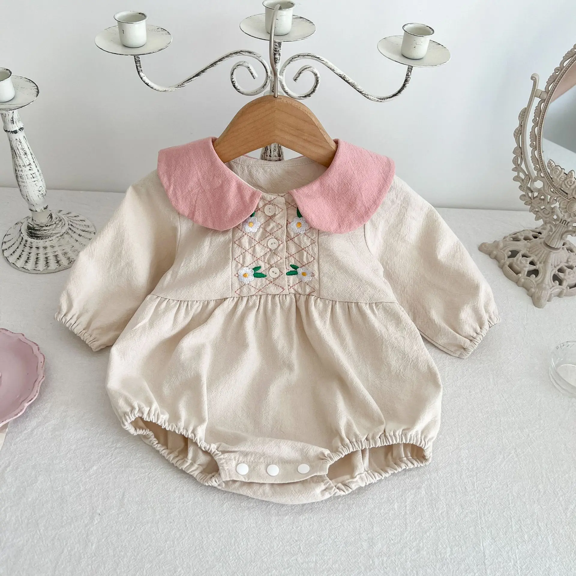 2022 Autumn New Baby Girl Embroidery Flower Princess Bodysuit Long Sleeve Newborn Cotton Clothes Infant Girl Jumpsuit
2022 Autumn New Baby Girl Embroidery Flower Princess Bodysuit Long Sleeve Newborn Cotton Clothes Infant Girl Jumpsuit