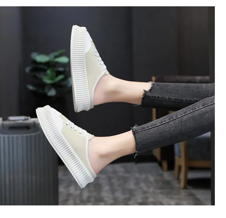 Half slippers female summer 2022 new wild biscuit shoes pedal thick bottom muffin lazy Baotou Muller slippers
Half slippers female summer 2022 new wild biscuit shoes pedal thick bottom muffin lazy Baotou Muller slippers