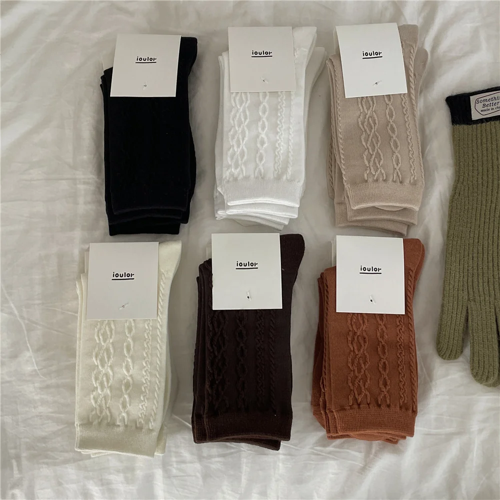 Классические Осенние хлопковые носки средней длины жареного теста, Женские однотонные дышащие Повседневные носки для колледжа, женские модные носки
Классические Осенние хлопковые носки средней длины жареного теста, Женские однотонные дышащие Повседневные носки для колледжа, женские модные носки