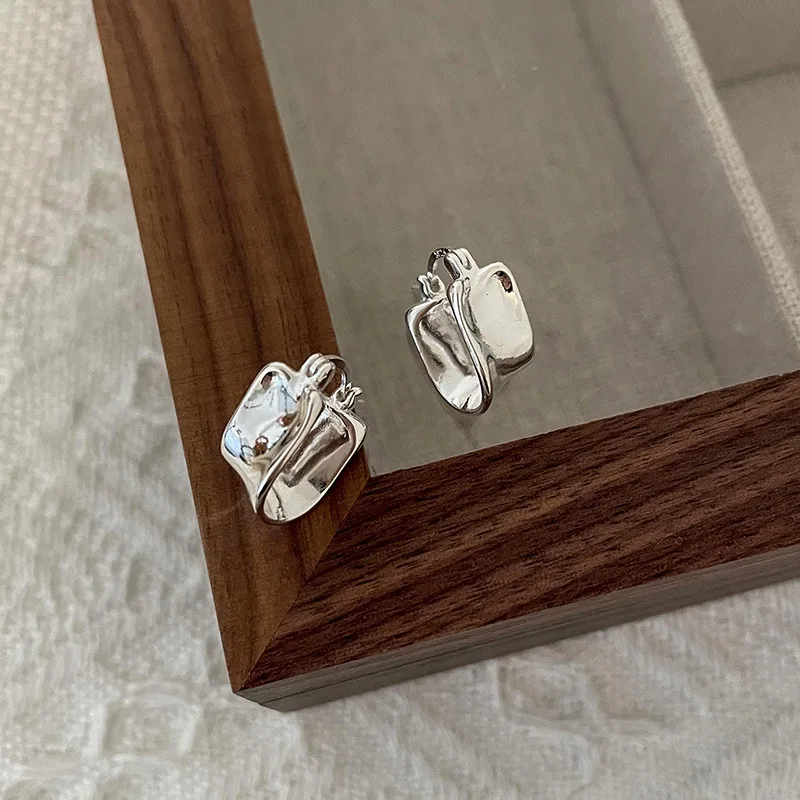 Minimalist Arc Lava Square Geometry Earrings For Women Couples New Fashion Vintage Birthday Party Jewelry Gift Wholesale
Minimalist Arc Lava Square Geometry Earrings For Women Couples New Fashion Vintage Birthday Party Jewelry Gift Wholesale
