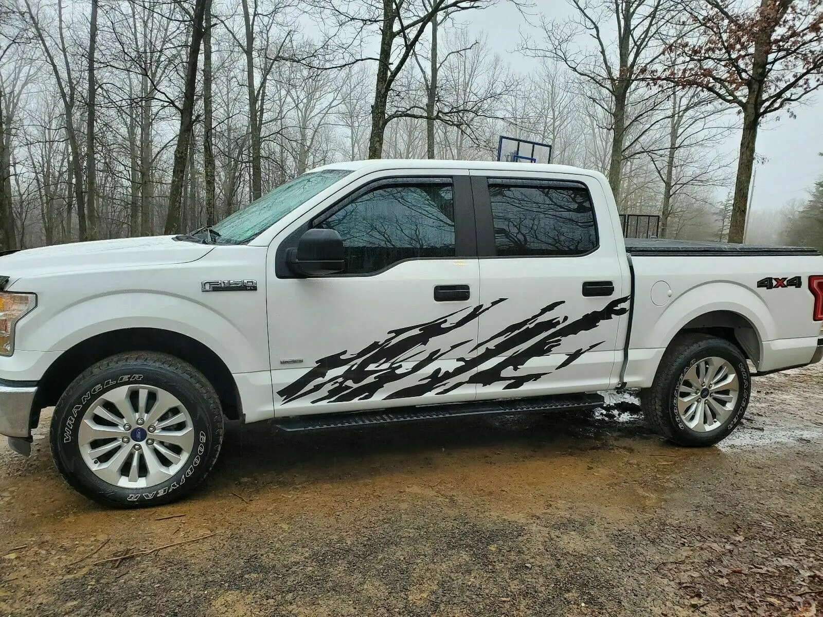 MUD SPLASH off-road graphics decals for both side fit for any cars and trucks 
MUD SPLASH off-road graphics decals for both side fit for any cars and trucks