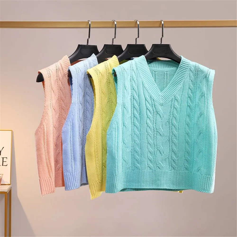 2022 Autumn Women Loose Knitted Sweater Sleeveless Women Sweater Vest Ladies V-Neck Pullover Tops College School Girls Waistcoat
2022 Autumn Women Loose Knitted Sweater Sleeveless Women Sweater Vest Ladies V-Neck Pullover Tops College School Girls Waistcoat