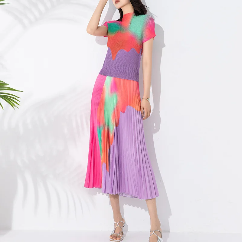 

Miyake Pleated Suit Women Summer New Printed Half Turtleneck Stretch Short Sleeve Top High Waist Skirt Two-Piece Overskirt Suit