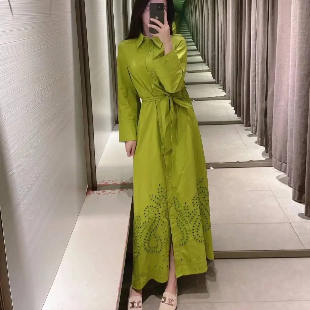 JUNWU Summer Women's Green White Hollow Embroidered Lapel Single Breasted Long Sleeve Belt Bow Design Long Dress Fashion Elegant
JUNWU Summer Women's Green White Hollow Embroidered Lapel Single Breasted Long Sleeve Belt Bow Design Long Dress Fashion Elegant