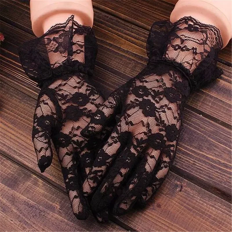Lady Lace Sunscreen Gloves Women Summer UV-Proof Mitters Ladies Mesh Short Thin Gloves Dance Gloves Driving Gloves Accessories
Lady Lace Sunscreen Gloves Women Summer UV-Proof Mitters Ladies Mesh Short Thin Gloves Dance Gloves Driving Gloves Accessories