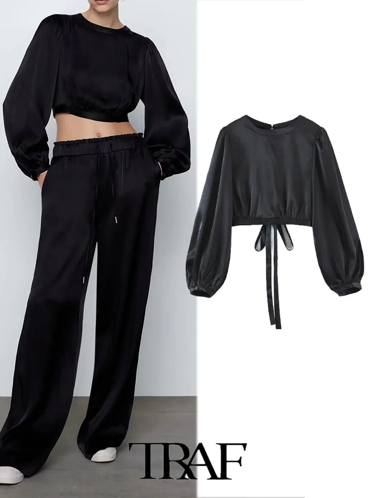 Top Women T-Shirt 2022 Summer Traf Fashion Solid Color Silk Textured Open Back Cropped Top Long Sleeve Female Tees
Top Women T-Shirt 2022 Summer Traf Fashion Solid Color Silk Textured Open Back Cropped Top Long Sleeve Female Tees