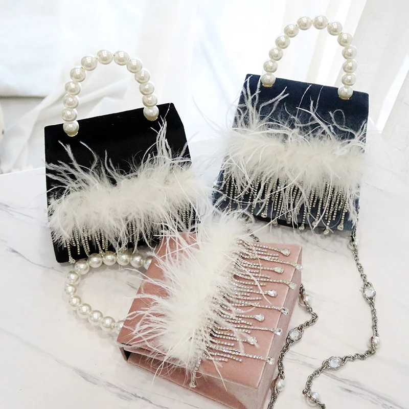 Women's Diamond-encrusted Rhinestone Tassel Feather Evening Clutch Bag Female Fashion Pearl Chain Handbag Shoulder Messenger Bag
Women's Diamond-encrusted Rhinestone Tassel Feather Evening Clutch Bag Female Fashion Pearl Chain Handbag Shoulder Messenger Bag