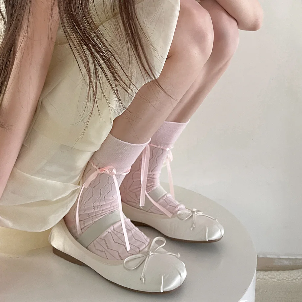 Ballet Style JK Kawaii Socks Ribbon Bowknot Bandage Cute Long Socks Japanese Style Women Lolita Sweet Girls Black White Socks
Ballet Style JK Kawaii Socks Ribbon Bowknot Bandage Cute Long Socks Japanese Style Women Lolita Sweet Girls Black White Socks