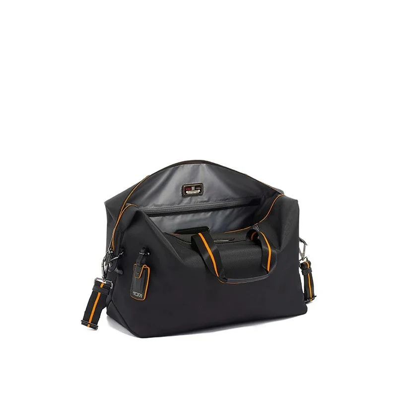 

New Men's travel bag 373013d McLaren McLaren co branded leisure handbag
