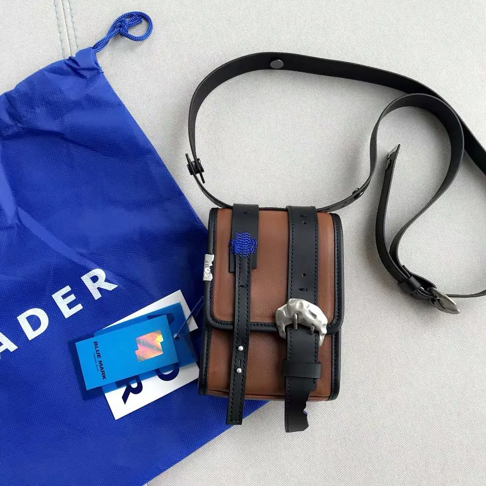 2022 Fashion Unisex Crossbody Bag High Quality Luxury Designer Versatile Shoulder Buckle Belt Bag For Women Classic Handbag
2022 Fashion Unisex Crossbody Bag High Quality Luxury Designer Versatile Shoulder Buckle Belt Bag For Women Classic Handbag