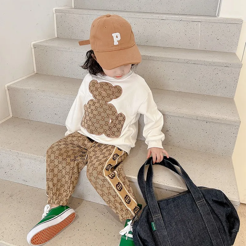 Girls Denim Suit 2022 Spring New Children's Clothing Children's Long-sleeved Sweater Casual Trousers Two-piece Set Kids Clothes
Girls Denim Suit 2022 Spring New Children's Clothing Children's Long-sleeved Sweater Casual Trousers Two-piece Set Kids Clothes