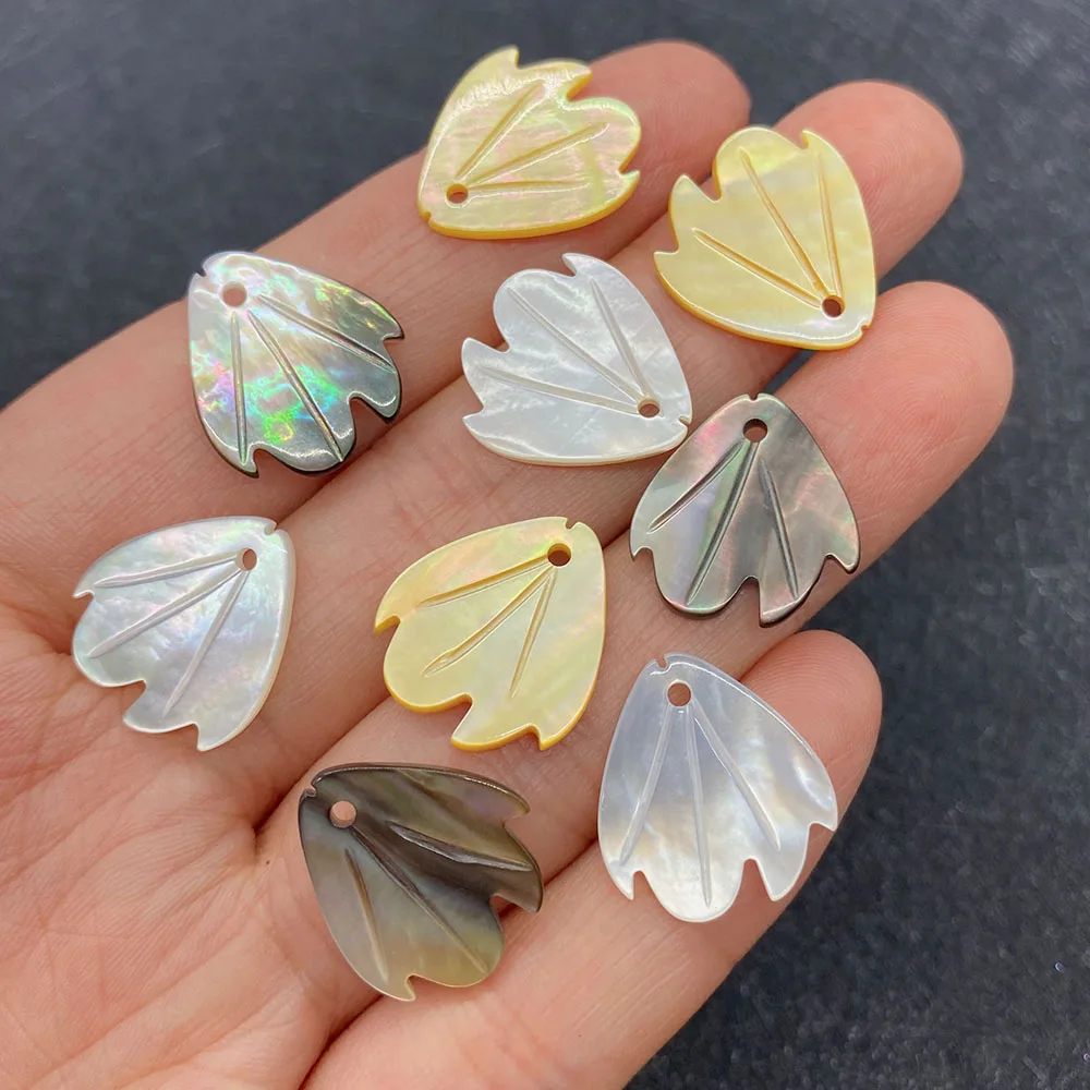 Fashion Natural Shell Leaf Shaped Carving Pendant 16x17mm Charm Classic Jewelry DIY Gift Necklace Earrings Ornament Accessories
Fashion Natural Shell Leaf Shaped Carving Pendant 16x17mm Charm Classic Jewelry DIY Gift Necklace Earrings Ornament Accessories