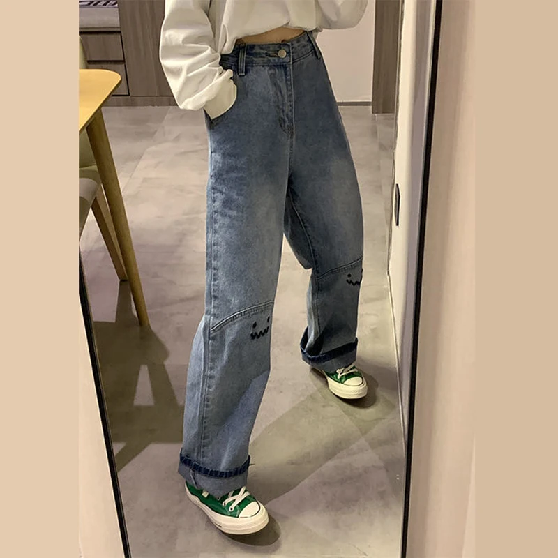 Y2k Streetwear Jeans Woman Korean Fashion Smiley Embroidery Hip Hop Baggy Pants Casual High Waist Straight Jeans Women Clothes
Y2k Streetwear Jeans Woman Korean Fashion Smiley Embroidery Hip Hop Baggy Pants Casual High Waist Straight Jeans Women Clothes