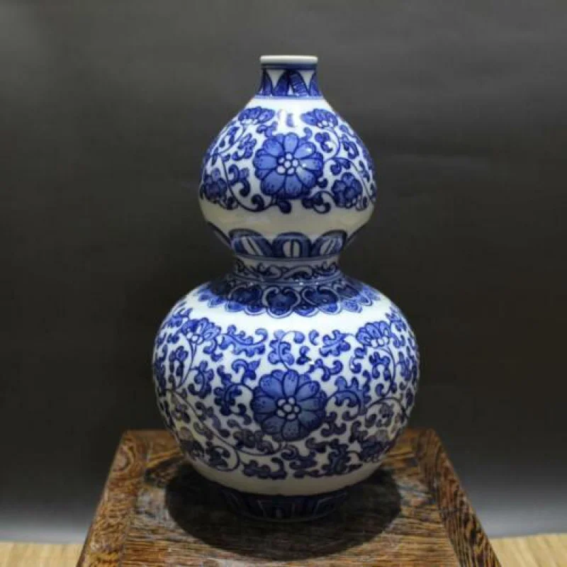 

Chinese Blue & White Porcelain Qing Qianlong Lotus Design Gourd Shape Vase 9.4"