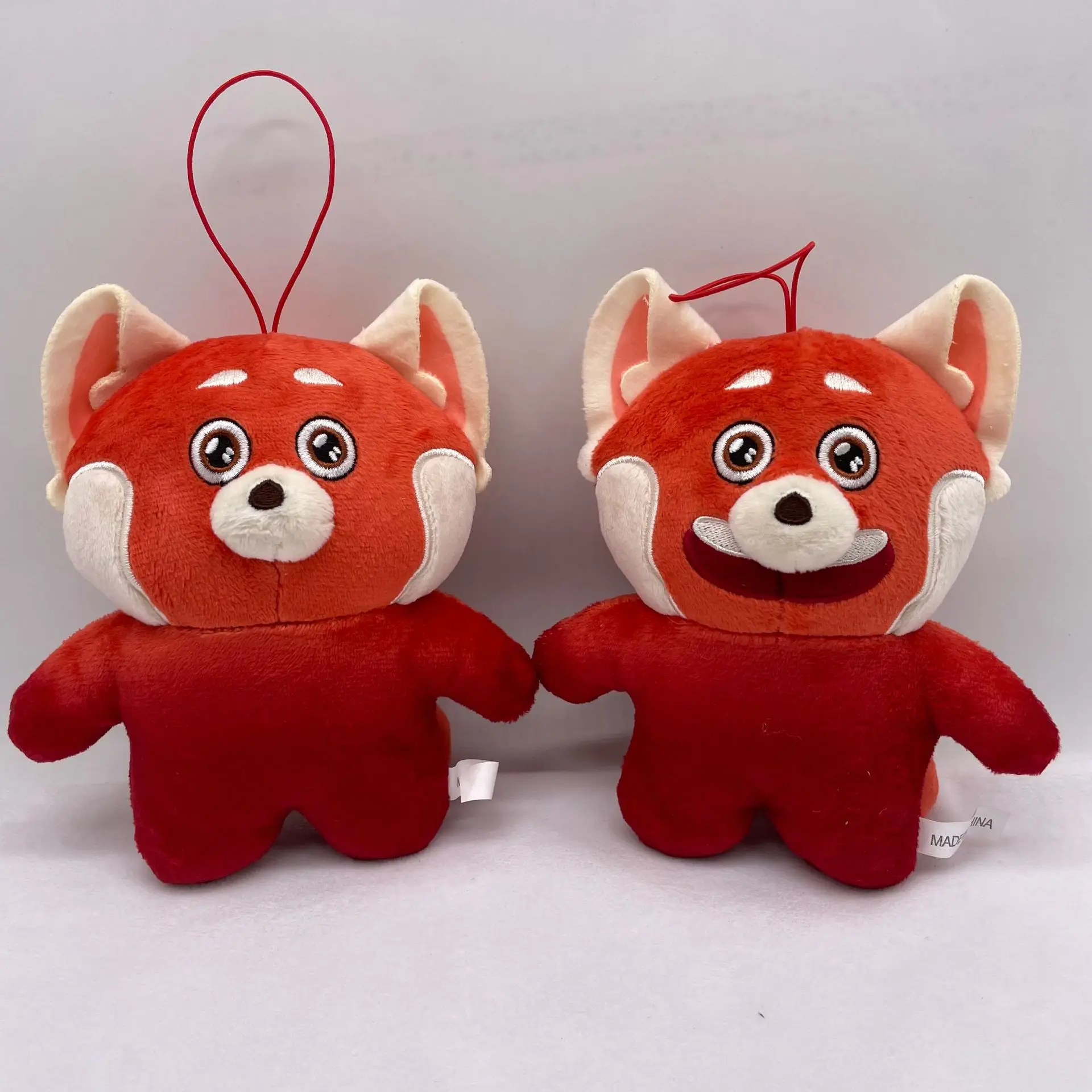 15cm Pixar Turning Red Plush Toys Keychains Disney Dolls Kawaii key Pendant Kids Gifts
15cm Pixar Turning Red Plush Toys Keychains Disney Dolls Kawaii key Pendant Kids Gifts