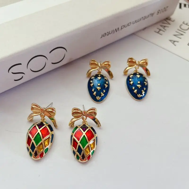 2022 New Wholesale Palace Vintage Lattice Bow Knot Drop Glaze Enamel 925 Silver Needle Earrings Fashion Banquet Jewelry
2022 New Wholesale Palace Vintage Lattice Bow Knot Drop Glaze Enamel 925 Silver Needle Earrings Fashion Banquet Jewelry