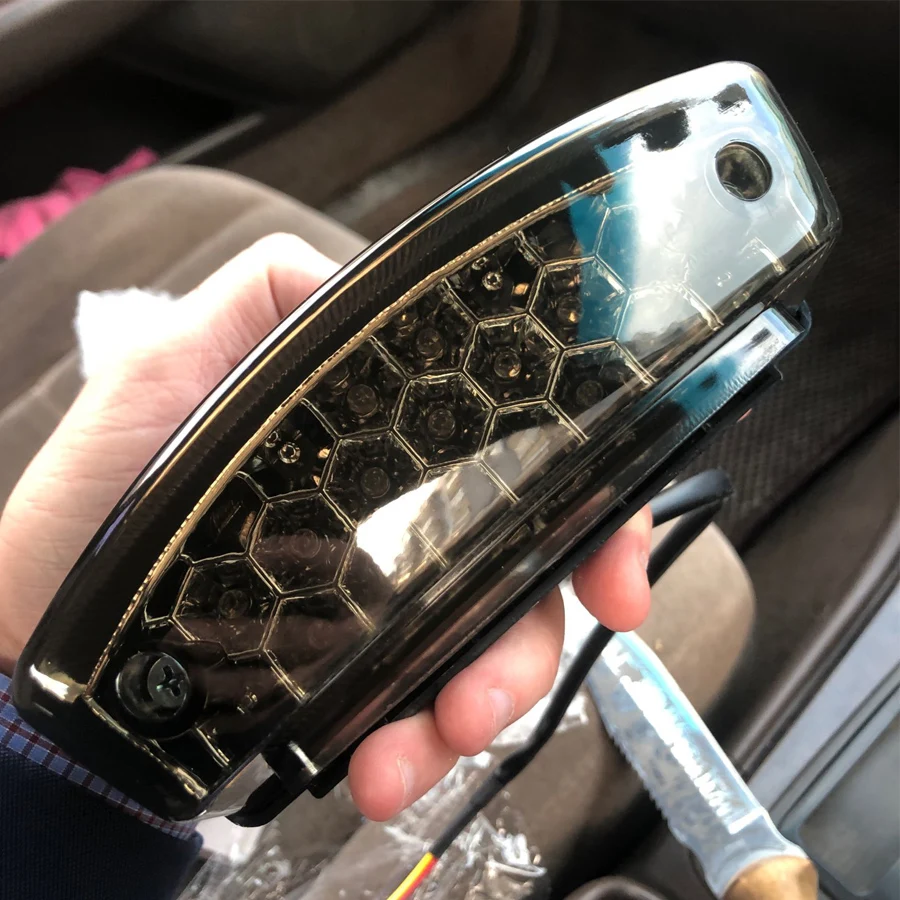 Универсальный задний фонарь для Suzuki Ducati M1000 S2R S4R 900 620 400
Универсальный задний фонарь для Suzuki Ducati M1000 S2R S4R 900 620 400