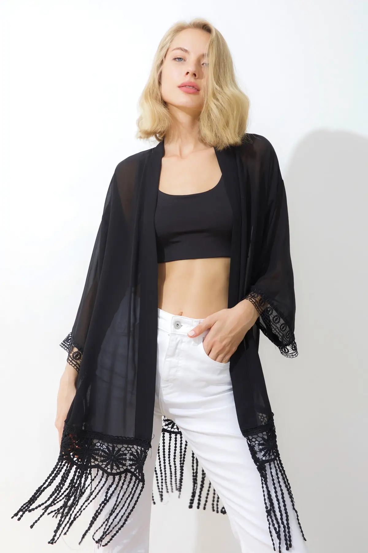 Women's Kimono Black Lace Detailed Chiffon Kimono Fashion Bathrobe For Ladies
Women's Kimono Black Lace Detailed Chiffon Kimono Fashion Bathrobe For Ladies