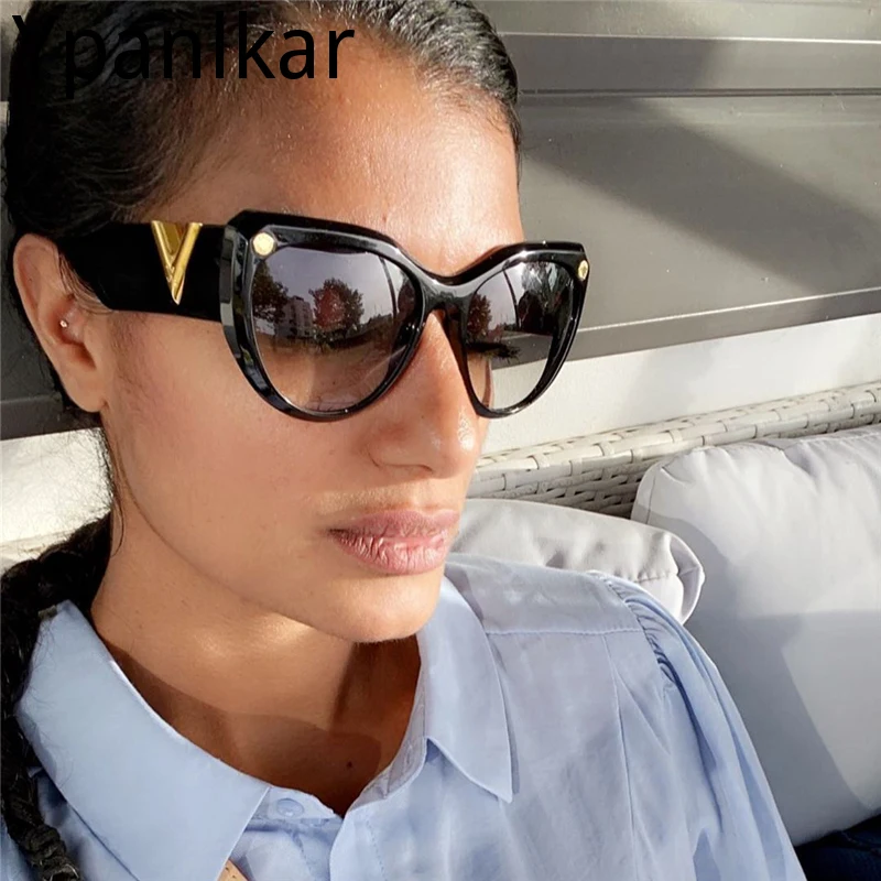 2022 Vintage Cateye Sunglasses Women Sexy Retro Large Cat Eye Sun Glasses Brand Designer Colorful Eyewear For Female
2022 Vintage Cateye Sunglasses Women Sexy Retro Large Cat Eye Sun Glasses Brand Designer Colorful Eyewear For Female