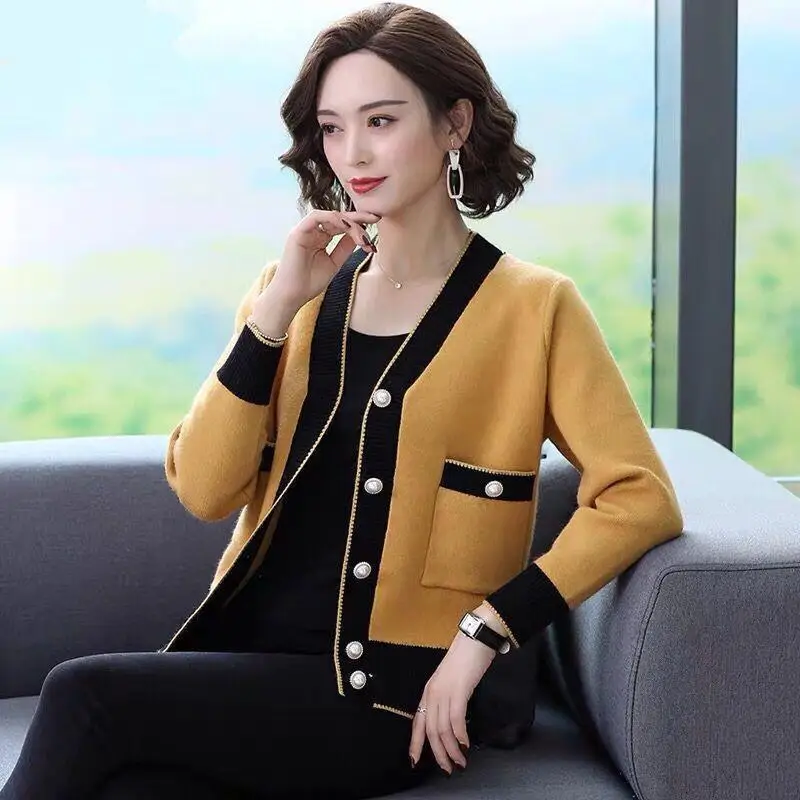 

Женский кардиган, вязаный корейский модный свитер в стиле пэчворк, весенняя одежда для мам с длинным рукавом и V-образным вырезом, повседневная трикотажная одежда, короткие пальто для женщин U605