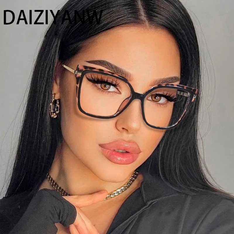 Tr90 Square Anti Blue Light Computer Glasses Women Large Size Metal Cat Eye Optical Spectacle Frame Prescription Glasses
Tr90 Square Anti Blue Light Computer Glasses Women Large Size Metal Cat Eye Optical Spectacle Frame Prescription Glasses