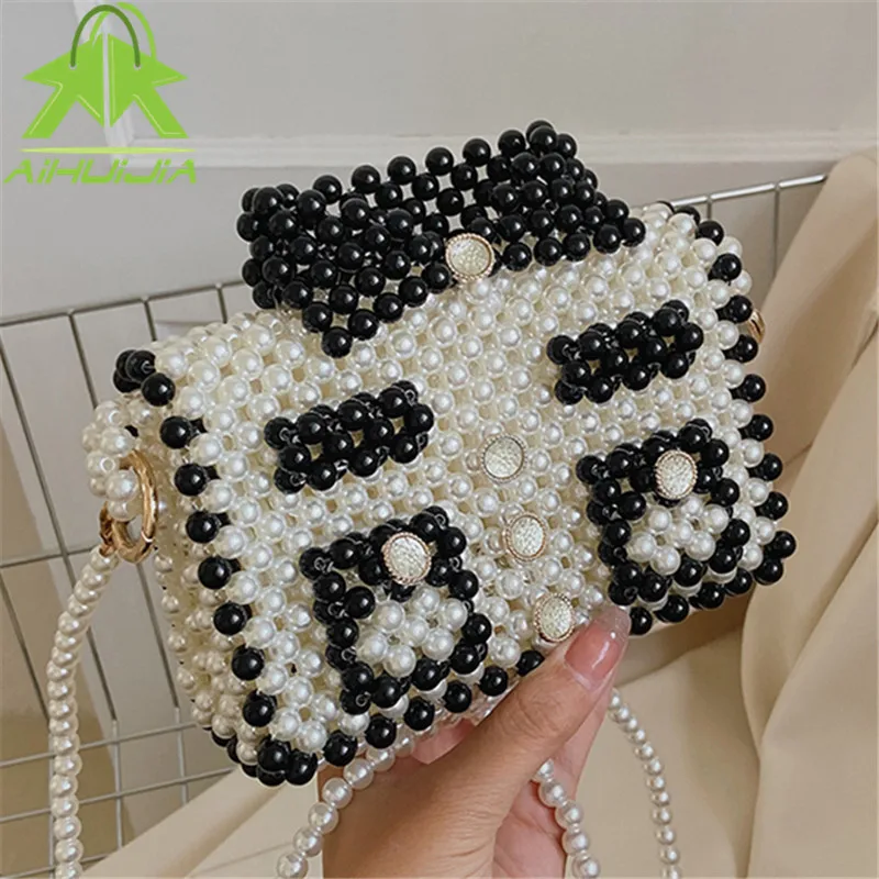 Fashion Pearl Shoulder Bags Women High Quality Female Handbags 2022 Summer New Designer Female Contrasting Colors Messenger Bag
Fashion Pearl Shoulder Bags Women High Quality Female Handbags 2022 Summer New Designer Female Contrasting Colors Messenger Bag