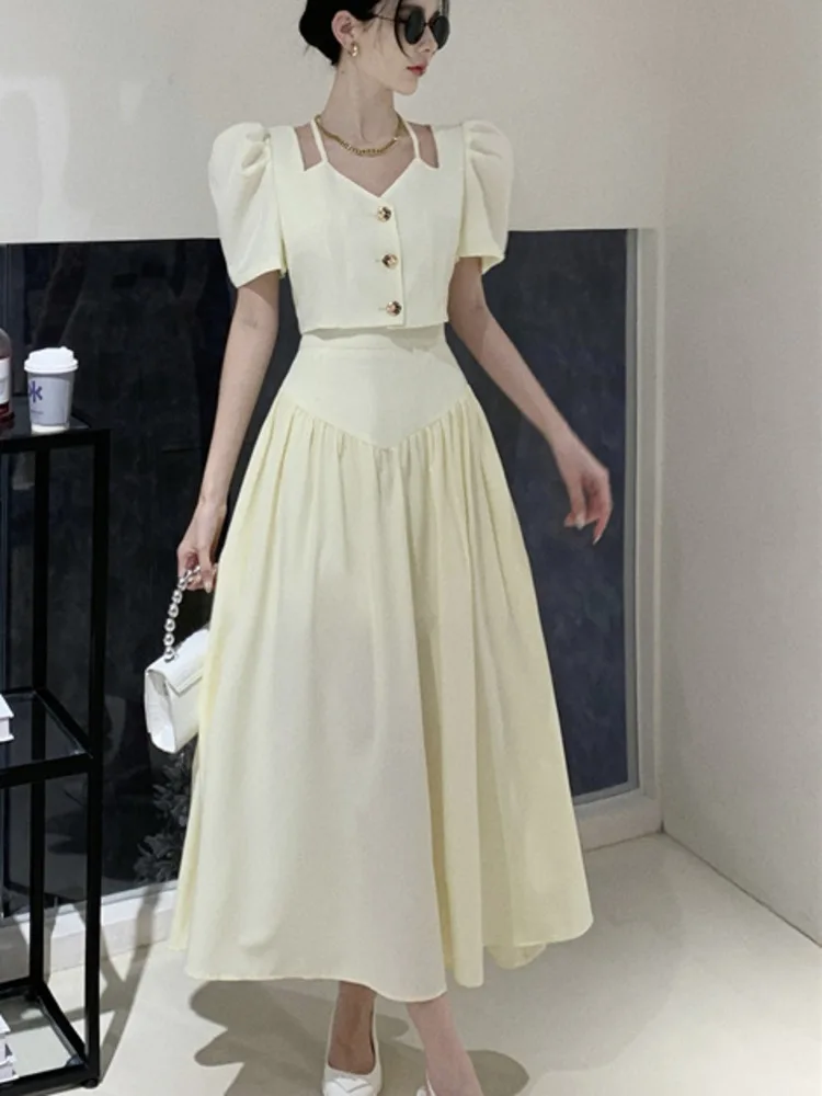 2023 Summer Two Piece Set for Women Crop Top + Pleated Long Skirt Suit 2 Piece Sets Women Outfit Conjuntos Femininos Elegantes
2023 Summer Two Piece Set for Women Crop Top + Pleated Long Skirt Suit 2 Piece Sets Women Outfit Conjuntos Femininos Elegantes